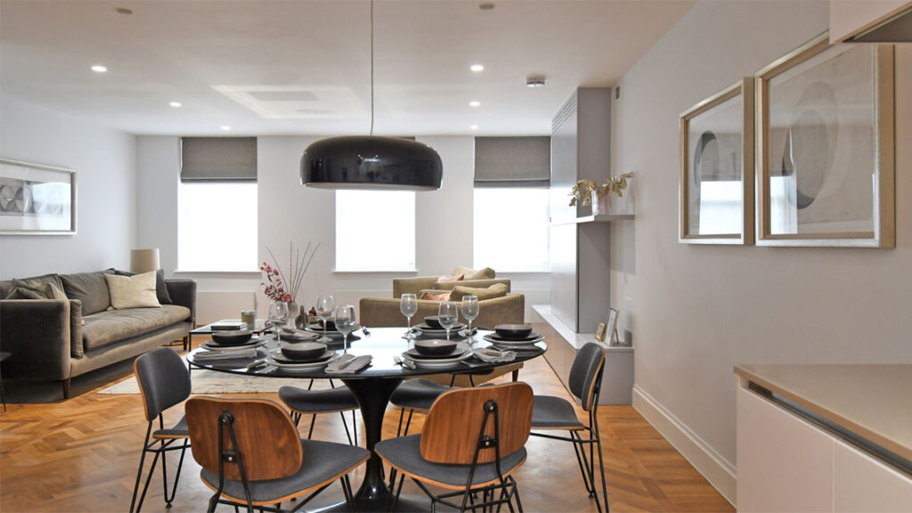 High-value interior project management in Albemarle Street, Mayfair. Luxury retail and residential coordination.