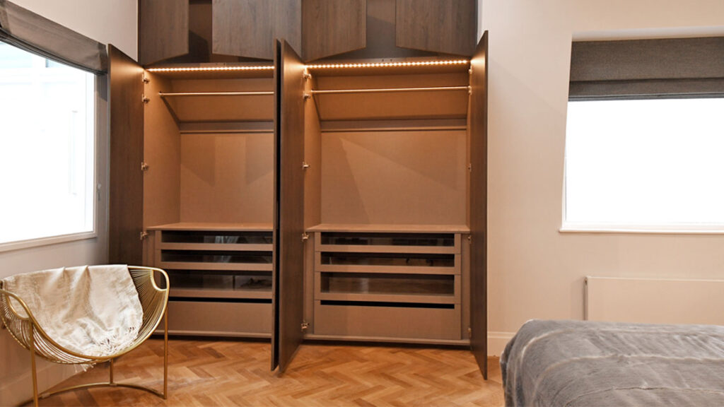 High-value interior project management in Albemarle Street, Mayfair. Luxury retail and residential coordination.