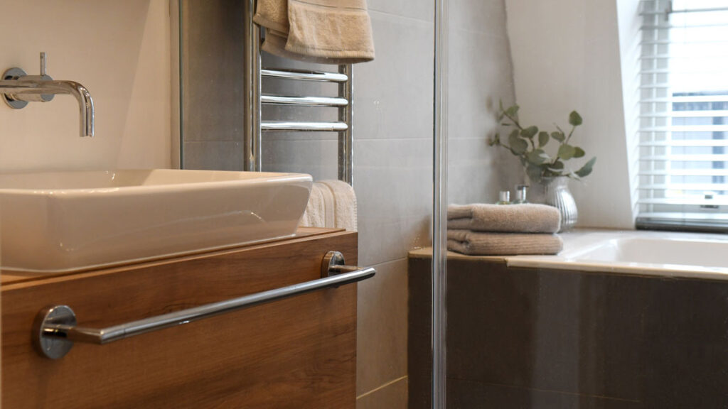 High-value interior project management in Albemarle Street, Mayfair. Luxury retail and residential coordination.